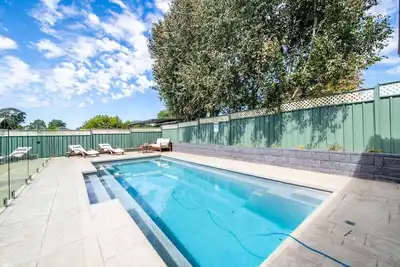 Image de Under the Grapevines with Pool & Bbq