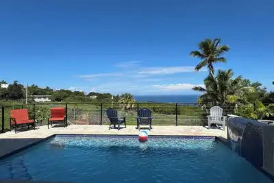 Image de 3-bedroom family-oriented home with private pool, Ac & views of Atlantic ocean.