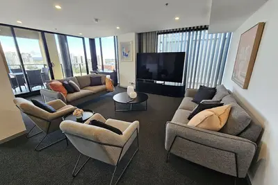 Image de Onyx on North Tce - Cbd, Penthouse, Pool, Parking