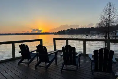 Image de Charming 4 bedroom Country Cottage on the Lake