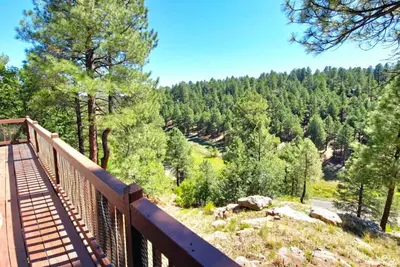 Image de Quiet Hilltop Cabin ~Forest Views! Fire Table!