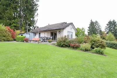 Image de Maison de vacances confortable avec beau jardin