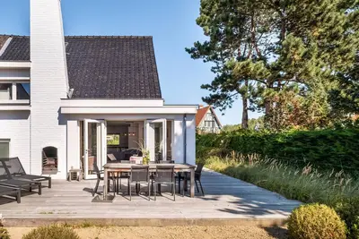 Image de Charmante maison dans un endroit résidentiel