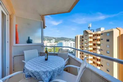 Image de Studio with 4 Seats overlooking the Sea