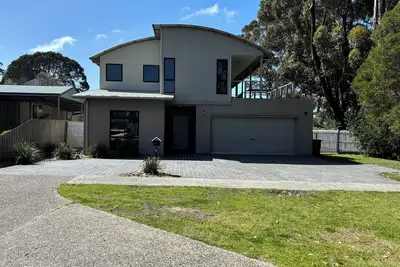 Image de The Hobson: Duel Living near Surf Beach