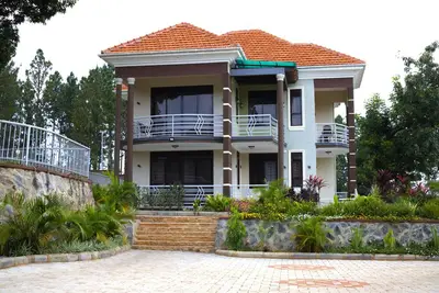 Image de Hillsview Residence | 5 min to chimpanzee trekking, 1 hour to Murchison Falls