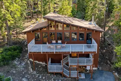 Image de Sleeps 20, 2 Homes Near Ski Resort | Beach + Lake Access, Pool | Homewood