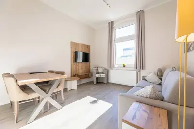 Image de Cabin 6 in the Inselanker vacation home shines in a modern maritime style - bright, f