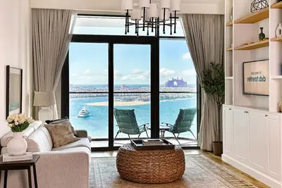 Image de Atlantis View 1br • Beachfront Access • Balcony