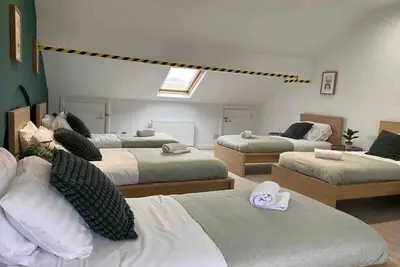 Image de Lovely 3-bedroom townhome in Liverpool