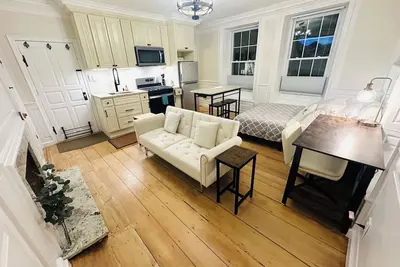 Image de Hale Loft w/kitchen, bath, laundry next to Pea