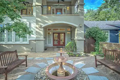 Image de 5br Retreat in Bouldin Creek | Walk to SoCo