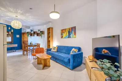 Image de Charming 2-Bedroom Apartment with Balconies Mgaj1-1