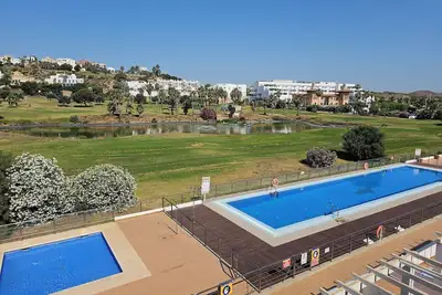 Image de Beautiful Apartment with Golf Course and Ocean Views