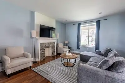 Image de Spacious Modern 7br Retreat ~ 3 Story Gem in Pittsburgh