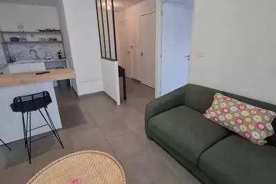 Image de Appartement calme près des plages, détente assurée avec équipements de qualité