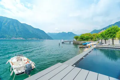 Image de Merveilleux appartement sur les rives du lac avec piscine! - Appartement Andre