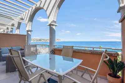 Image de Penthouse en Front de Mer 'Jávea Beachfront Penthouse' avec Vue sur la Mer