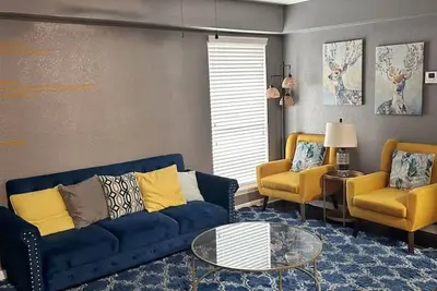 Image de Modern 2 Bed 1 Bath near Downtown & Farmers Market