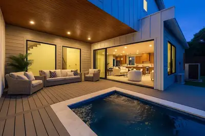 Image de Luxury 5br East Austin + Rooftop & Pool/Hot Tub