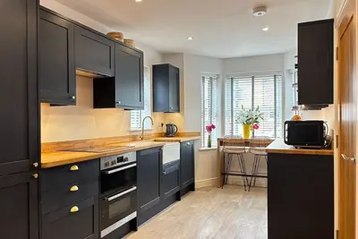 Image de 4br • 2. 5ba • Fast Wi-Fi • Free Parking • Garden