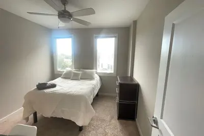 Image de Spacious 4 Bed/4 Bath Apt in Savannah's Historic District