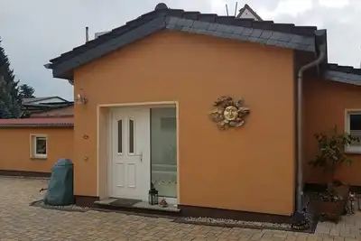 Image de Beautiful vacation home in the immediate vicinity of v. Altkötzschenbroda, parking space at the house