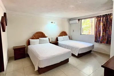 Image de Downtown Cancún Stay | Steps from Parque Las Palapas & Ado Bus Station