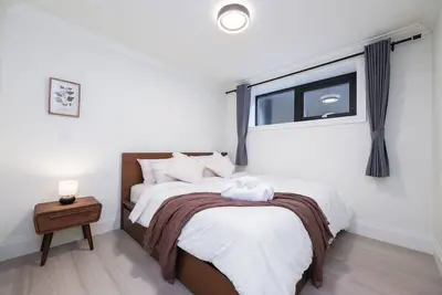 Image de New Vancouver Kerrisdale Suite mins to Yvr/Ubc