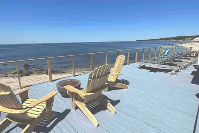 Image de Beachfront Greenport Villa