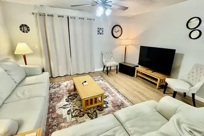 Image de Dual Vista-Two top-floor condos! Sleeps 16. Perfect for large groups or families