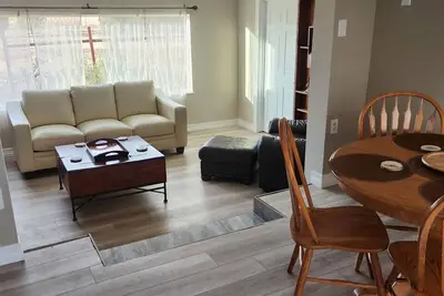 Image de Serene 4-bedroom house with Ac in charming Penrose, beautiful mountain views