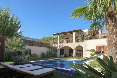 Image de Nicole Villa | Free* Heated Pool, Village Escape