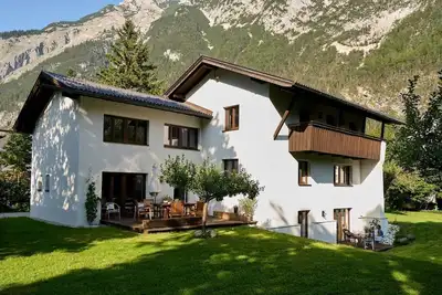 Tilli's Garden, Austria