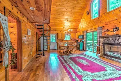 Image de Idyllic Log Cabin Rental with a Porch in the Poconos of Pennsylvania