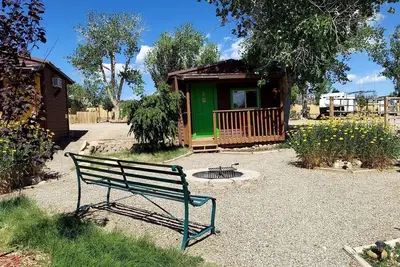 Image de Cozy Cabin in Escalante, Utah - Amazing Glamping Spot for Exploring Canyons and National Parks