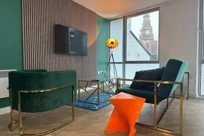 Image de 307 Hatton Garden 2-Bedroom Apartment - Free Secure Parking