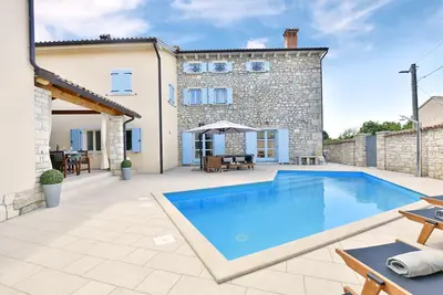 Image de Villa Regina Perci (100171-K1) - Tar (Porec)