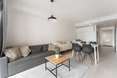 Image de Modern studio with own glazed balcony for 3 people