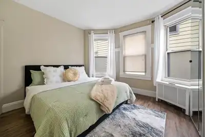 Image de 5 minute to the Newark liberty airport-Soothing 2-bedroom apartment in Elizabeth