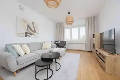 Młynarska 13 | Warszawa | Bright Apartament | Remote Work