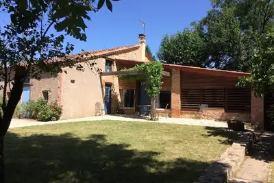 Image de La maison bleue - Montredon-Labeissonnie