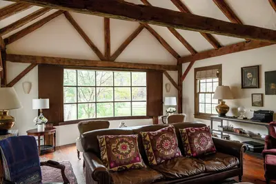 Image de Elegant 7br Estate with Pool & Hot Tub in Berkshires