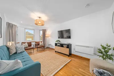 Image de King Cosy 2 Bedroom Apartment - Inverness