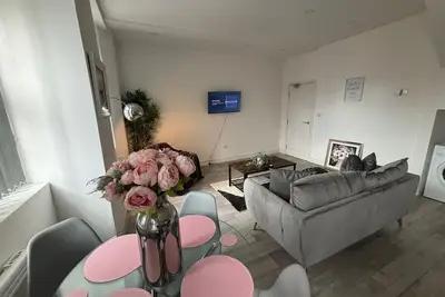 Image de Modern 2-Bedroom Apartment in Bolton – Prime Location (Bl1 2pg)