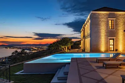 Image de Royal Property, Jacuzzi, Sauna, Pool - Villa Royal Excelsior