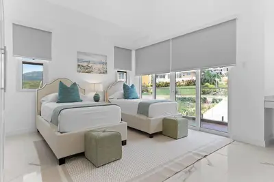 Image de Luxury villa  in the exclusive Whitehouse Beach Club community, Jamaica