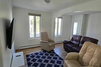 Image de Escale urbaine centre-ville de Qc, 2 stationnements, wifi, netflix, disney, crave