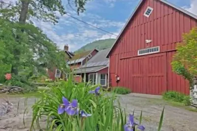 Image de The Cardinal Lodge- A Riverside Retreat