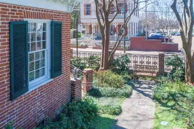 Image de 1835 Downtown Luxury Antebellum